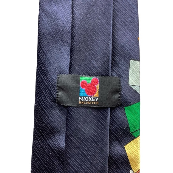 Mickey Unlimited All Silk College Graduate Men's Tie - Picture 6 of 9
